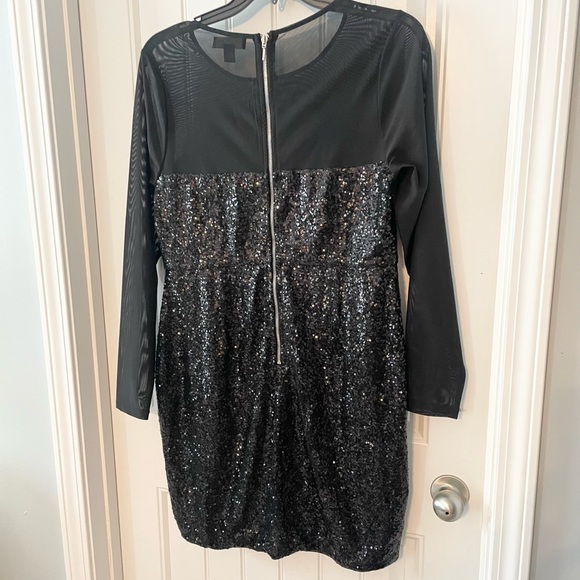 Forever 21 sequin body con dress - Picture 3 of 5